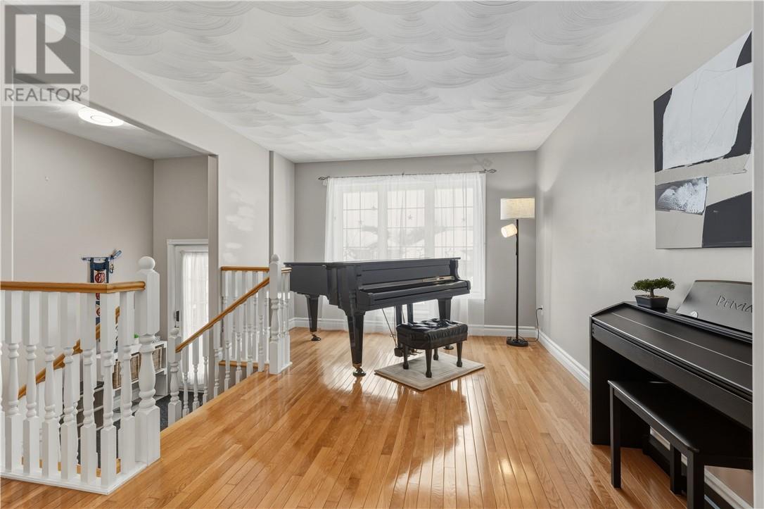 21 Vintage Way - Photo 5 of 70, Sudbury, Ontario