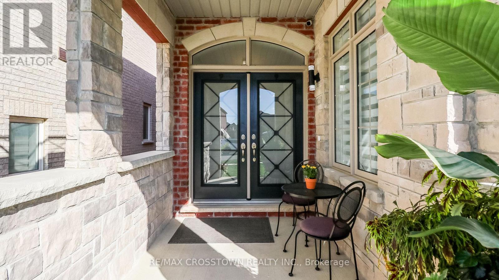 1709 EMBERTON WAY - Photo 4 of 49, Innisfil, Ontario