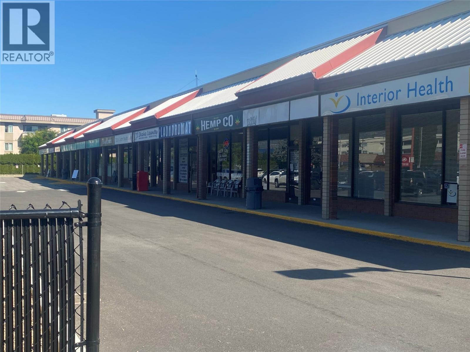 3042 Skaha Lake Road, Penticton