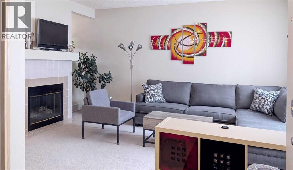 Single Family House for Sale in  Shawbrooke Court SW Shawnessy Calgary 