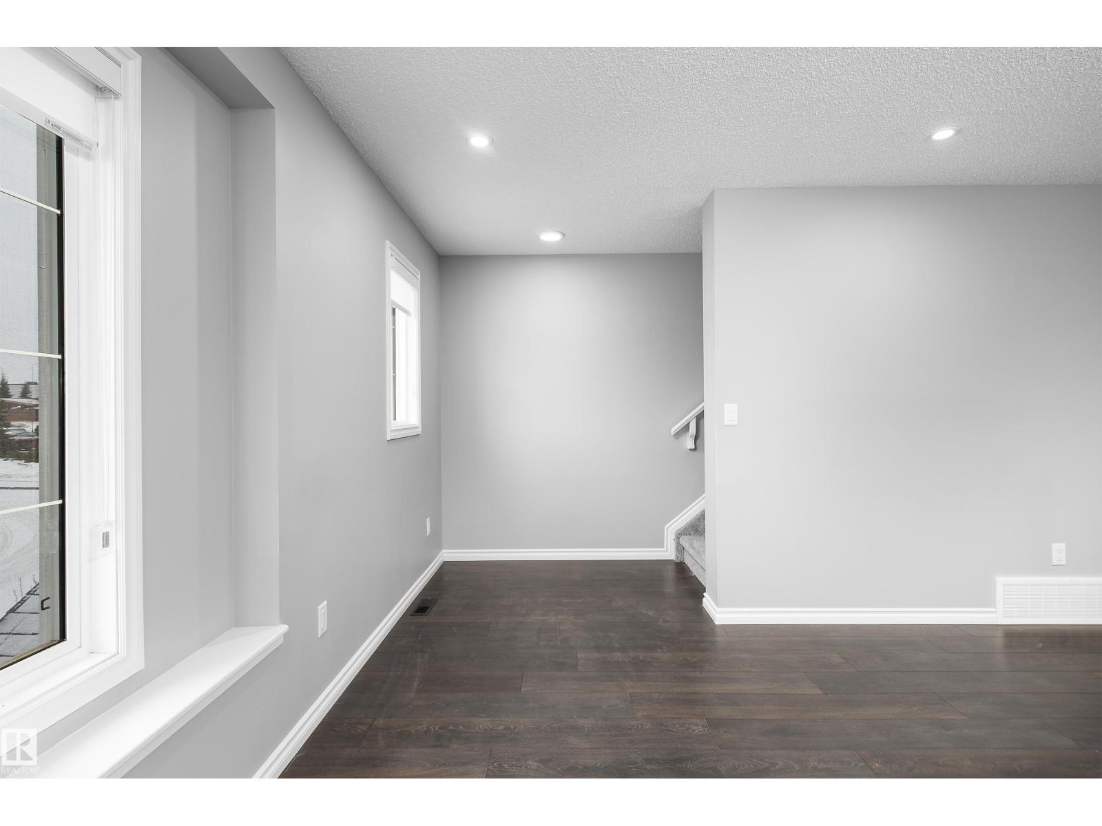 #11 20 Augustine CR, Sherwood Park