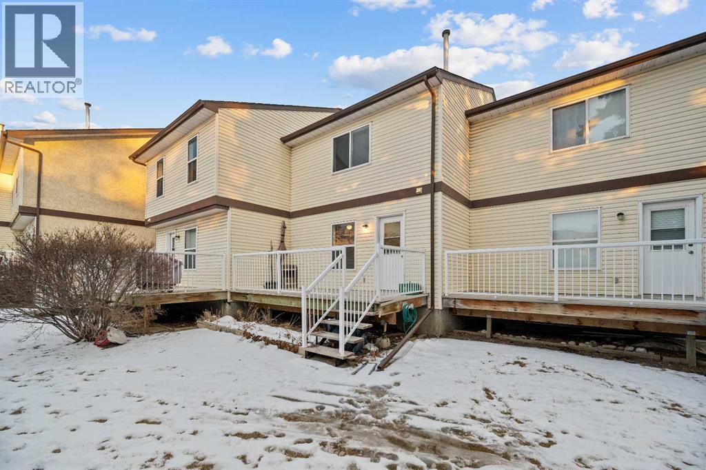 120 First Street East, Cochrane