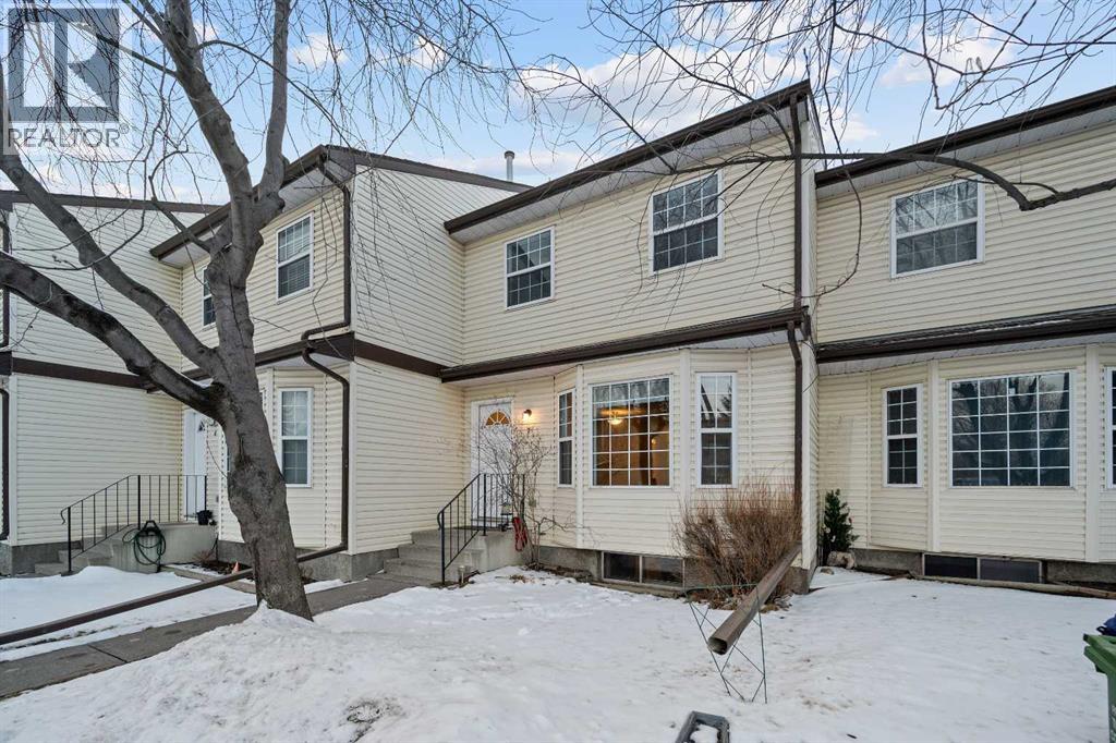 120 First Street East, Cochrane