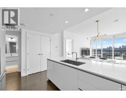 2907 2085 Skyline Court, Burnaby, BC V5C0M6 Photo 11