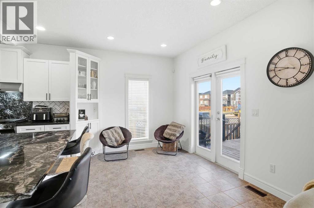 712 LUXSTONE LANDING SW - 17