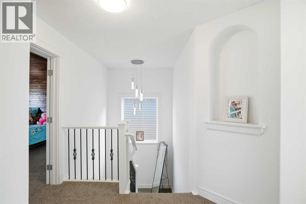 712 LUXSTONE LANDING SW - 24