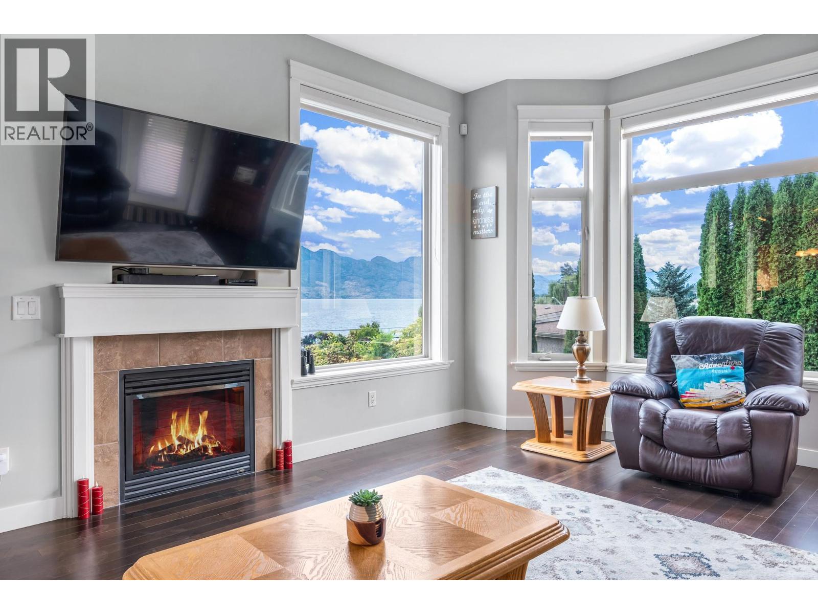 2 2100 Boucherie Road, West Kelowna