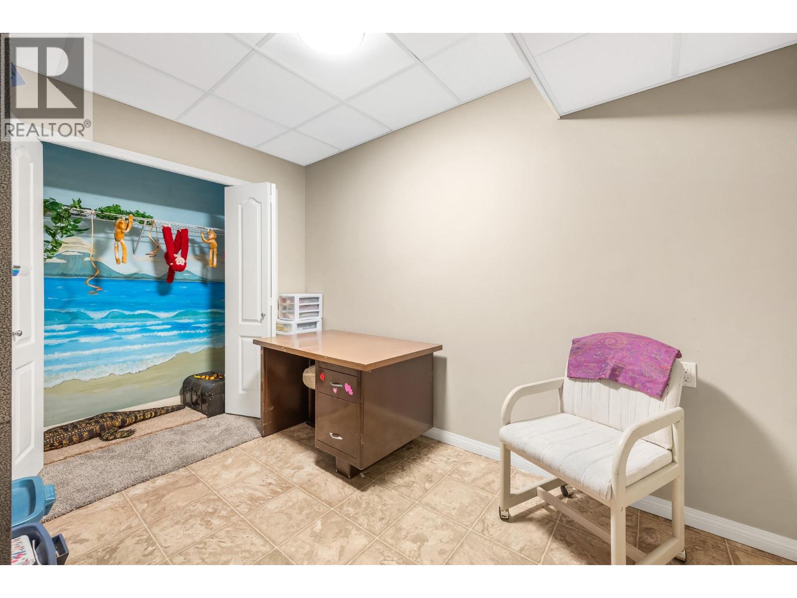 #2 2100 Boucherie Road - 33