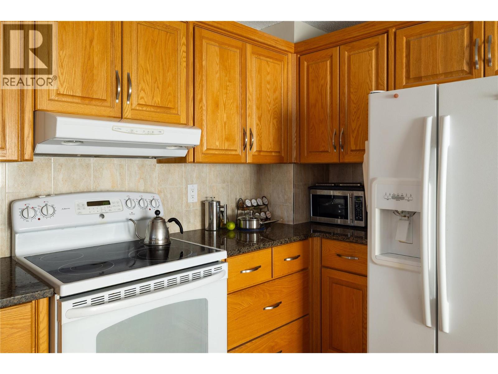  3124 Cox Road, West Kelowna