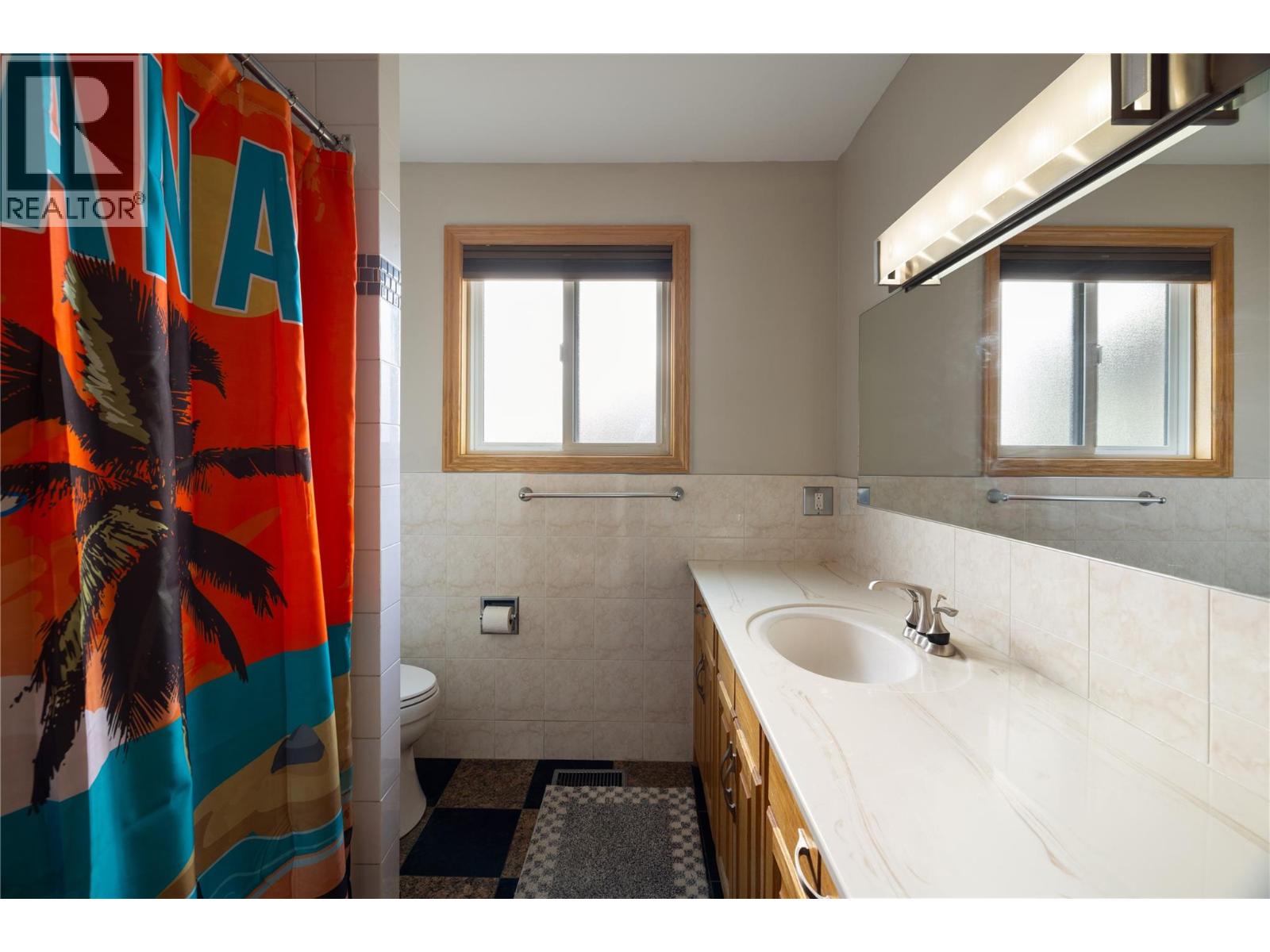  3124 Cox Road, West Kelowna