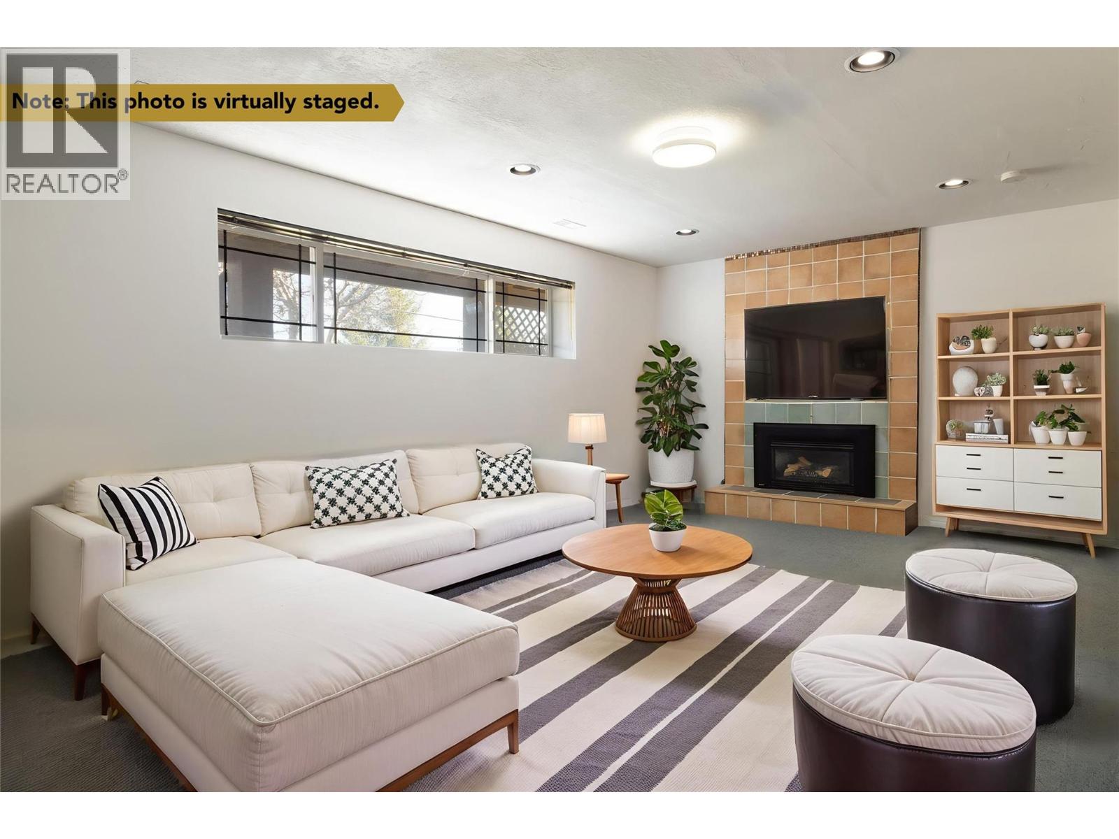  3124 Cox Road, West Kelowna