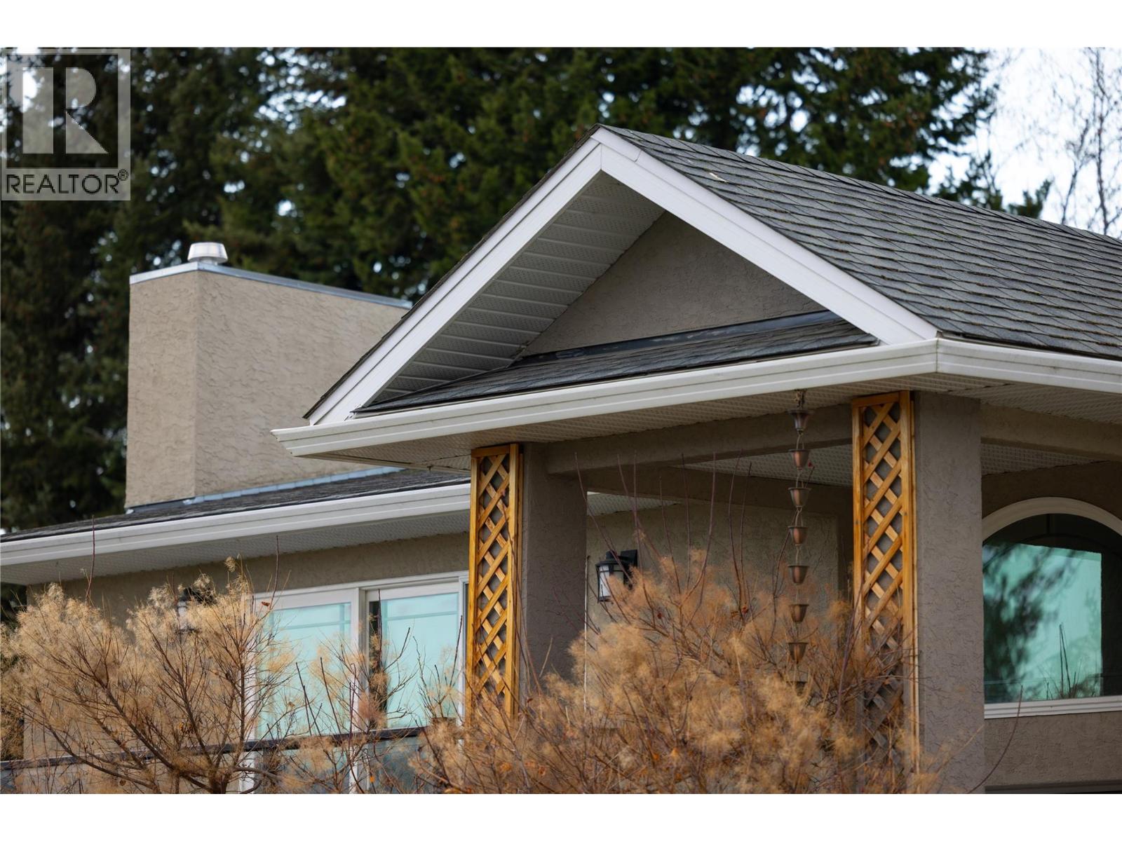  3124 Cox Road, West Kelowna