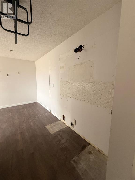 111 Charles Avenue, Fort McMurray