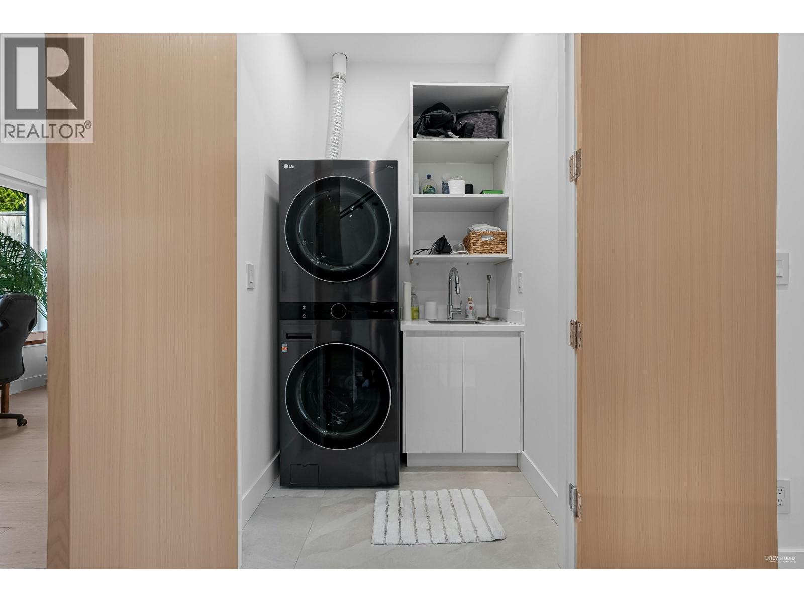 1236 DUCHESS AVENUE, West Vancouver