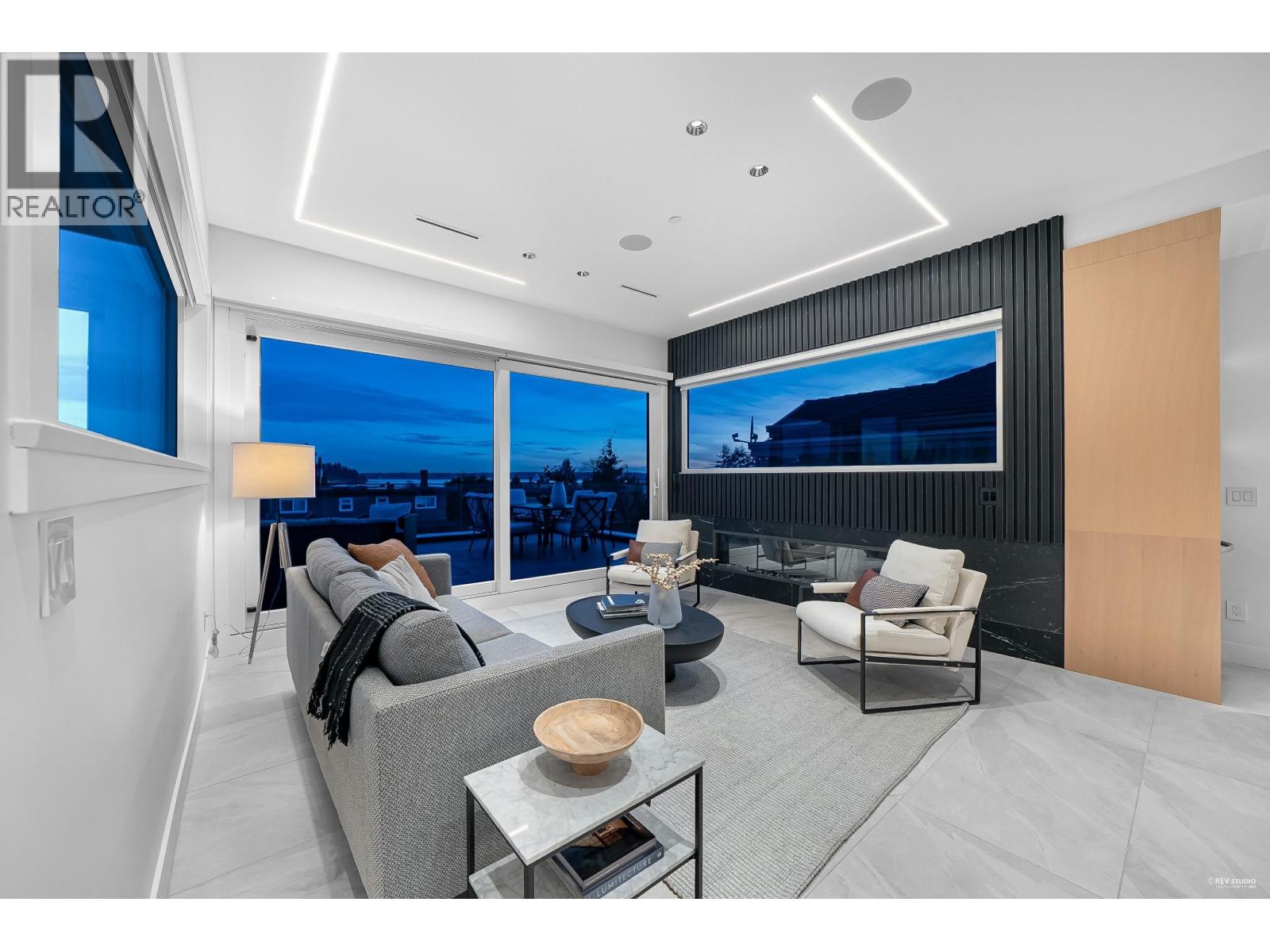 1236 DUCHESS AVENUE, West Vancouver