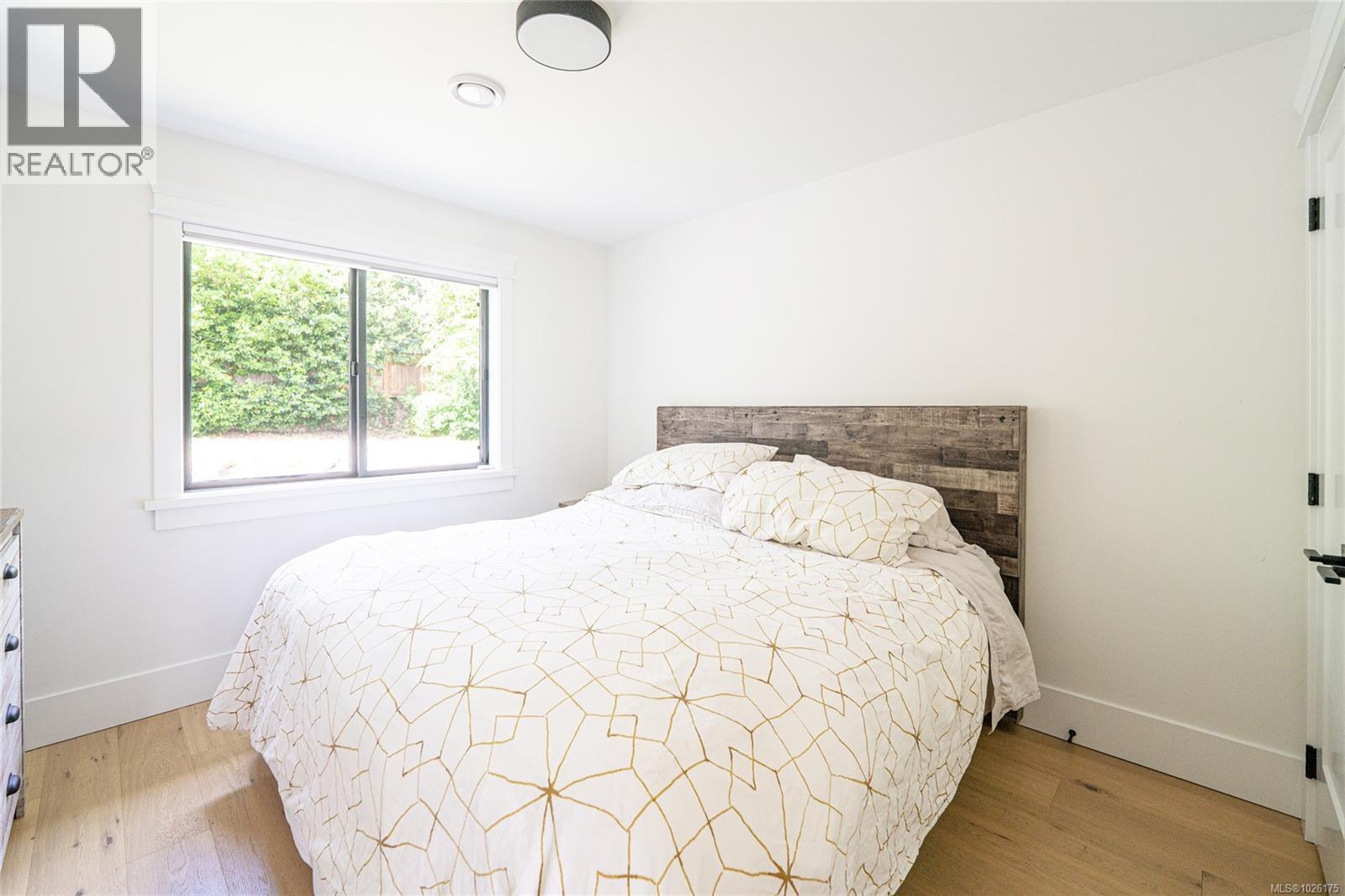  3880 Wilkinson Road, Saanich