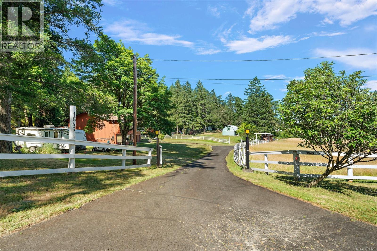  1649 Charlton Road, Saanich