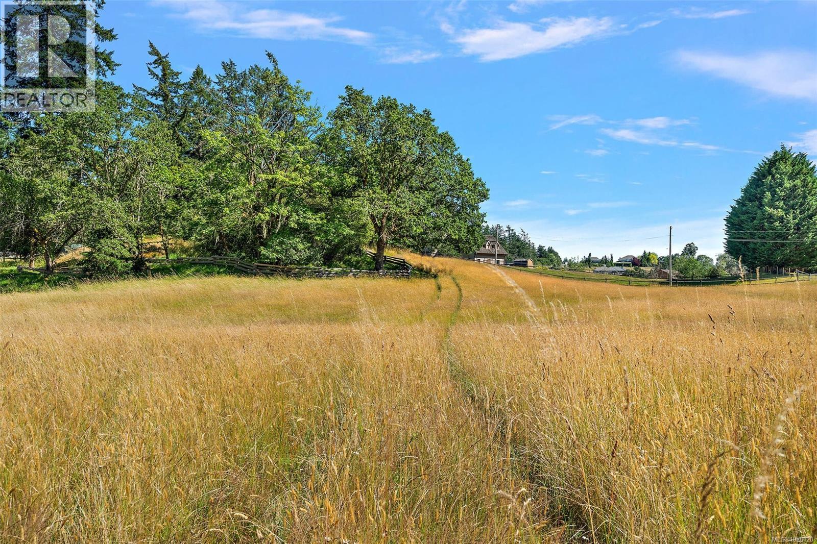  1649 Charlton Road, Saanich