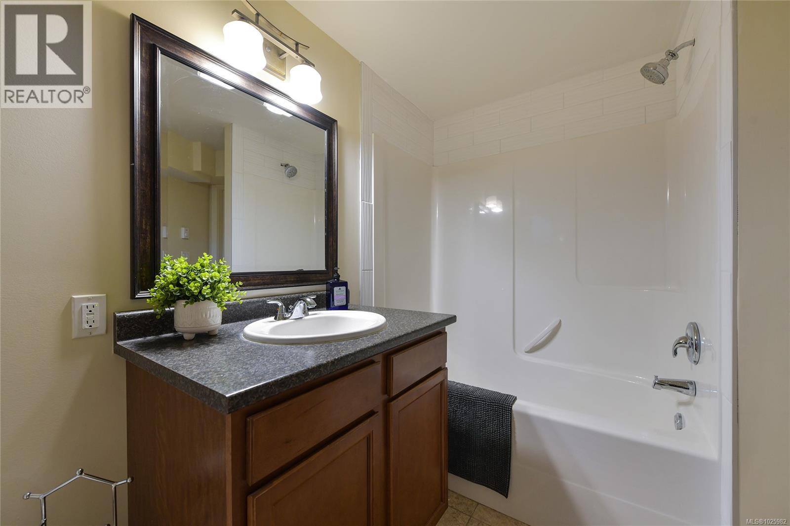 601 Sentinel Dr, Mill Bay