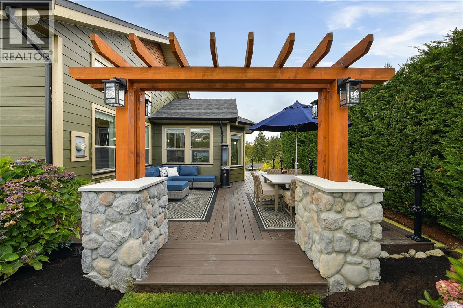 601 Sentinel Dr, Mill Bay