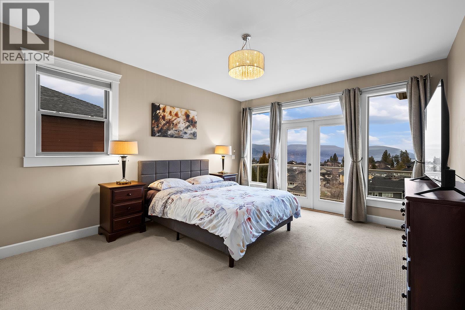 368 Trumpeter Court, Kelowna