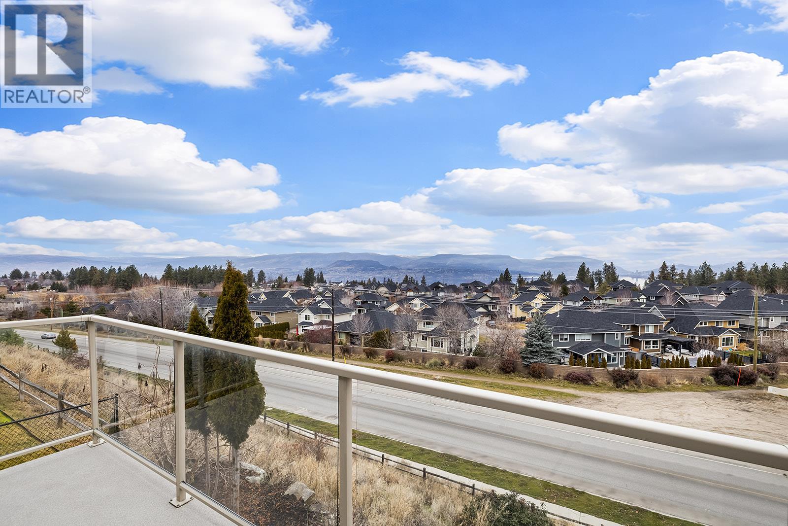 368 Trumpeter Court, Kelowna