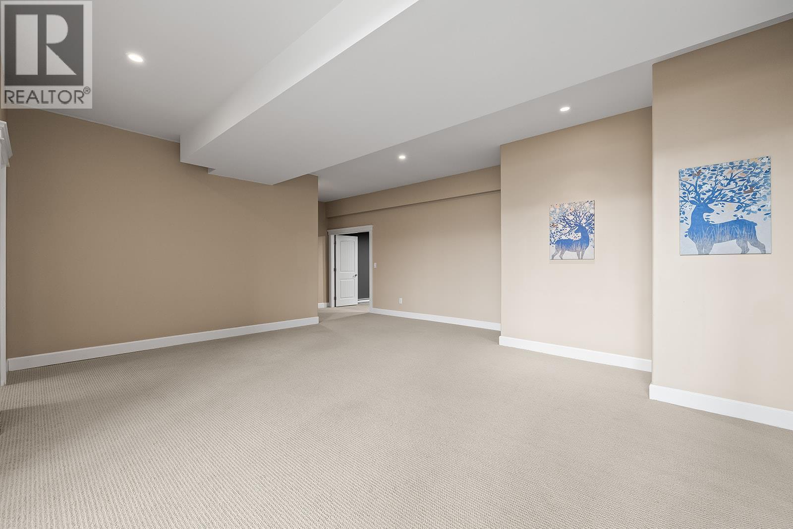 368 Trumpeter Court, Kelowna