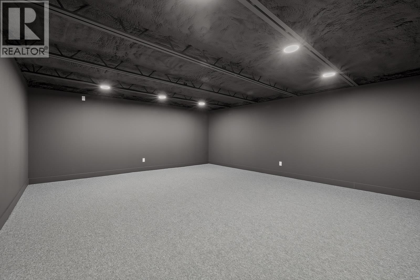 368 Trumpeter Court, Kelowna