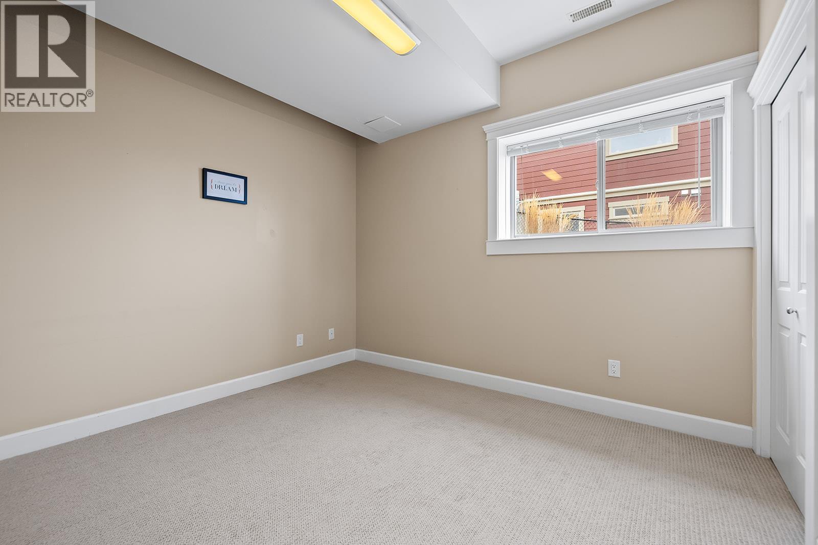 368 Trumpeter Court, Kelowna