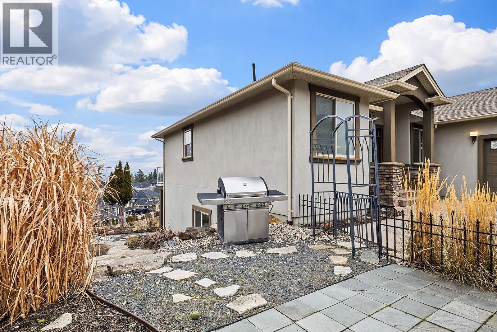 368 Trumpeter Court, Kelowna