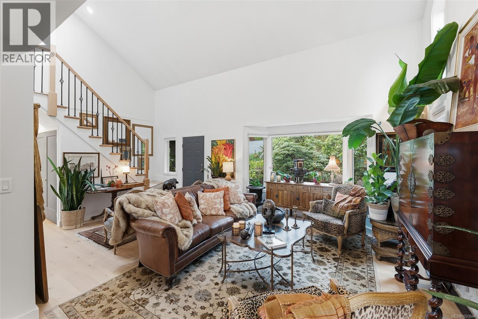 11007 Cedar Lane, North Saanich