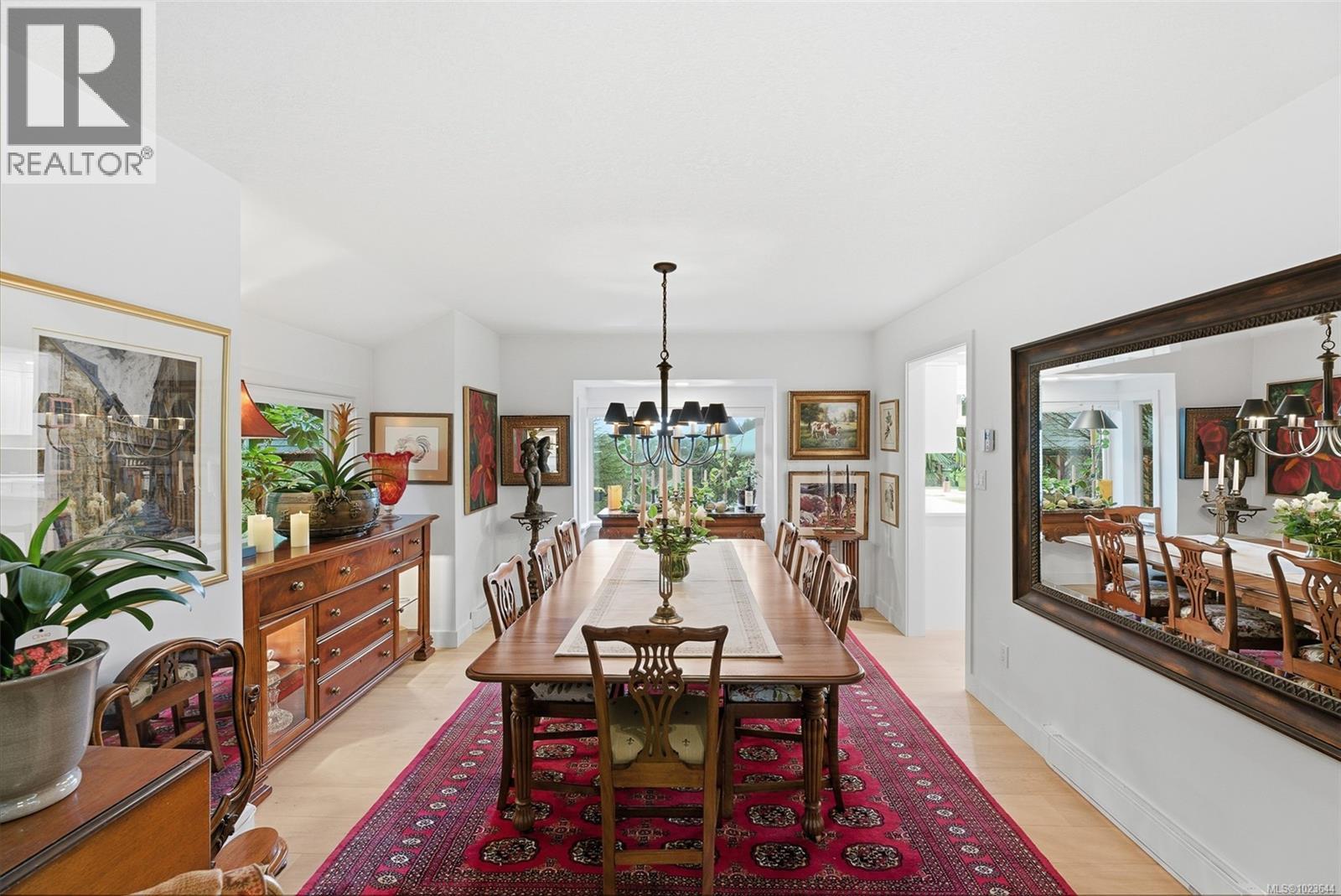 11007 Cedar Lane, North Saanich