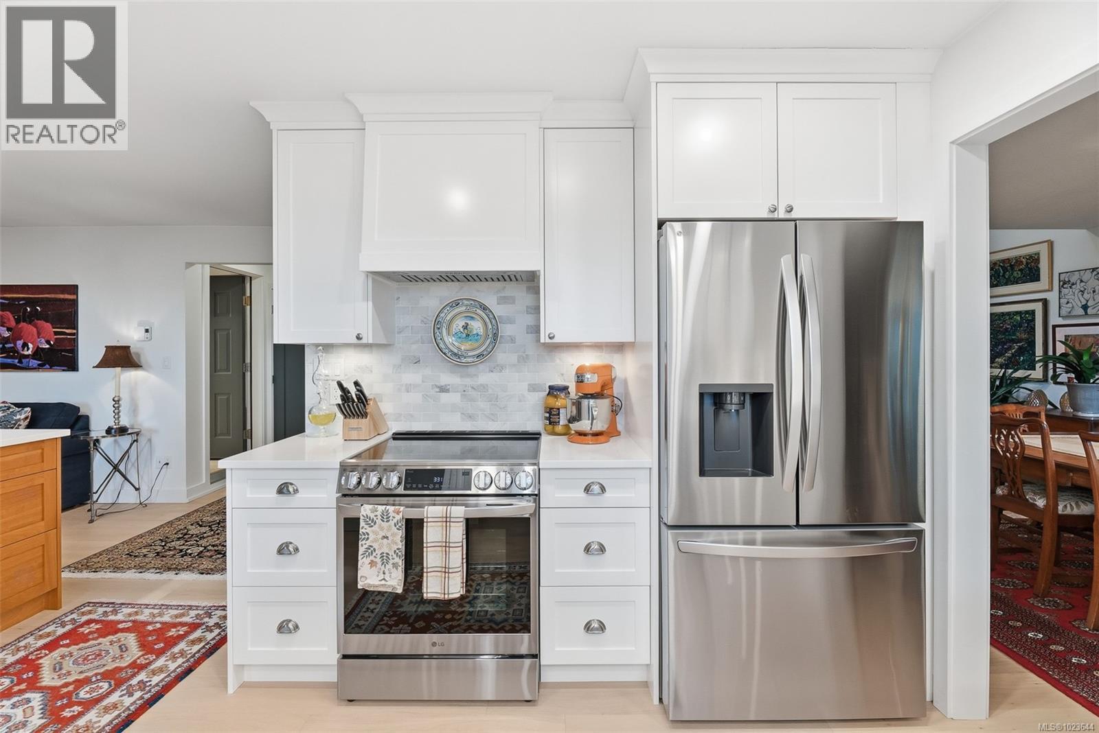 11007 Cedar Lane, North Saanich