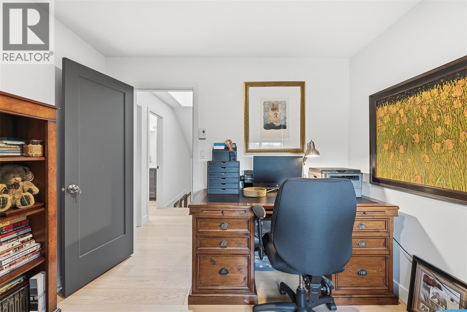 11007 Cedar Lane, North Saanich