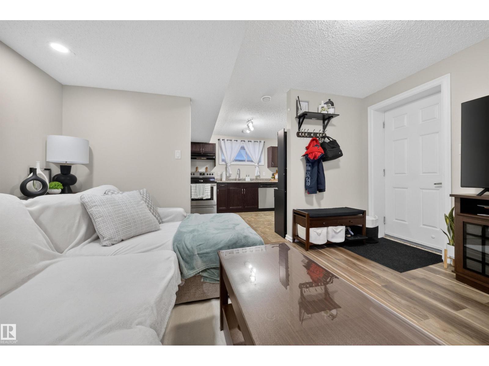 4216 ALEXANDER BAY BA SW, Edmonton