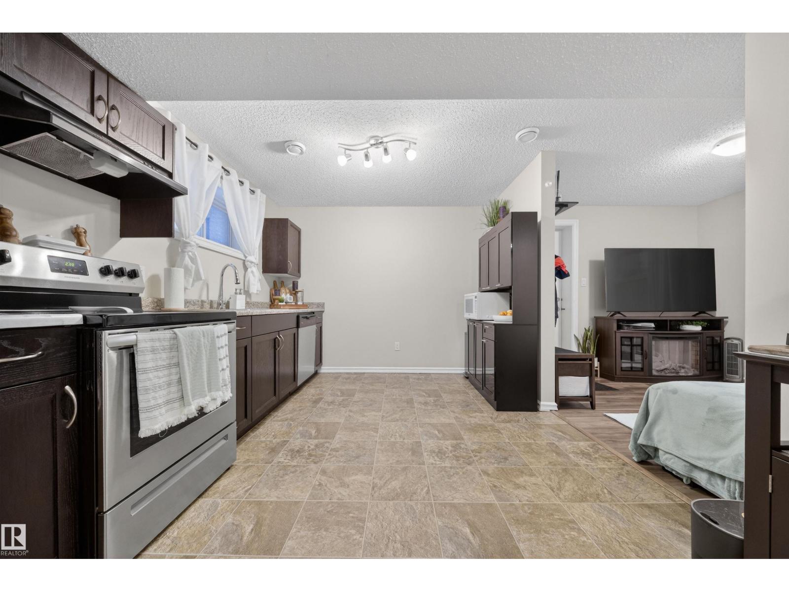 4216 ALEXANDER BAY BA SW, Edmonton