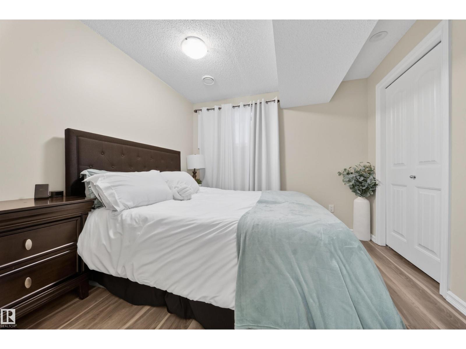 4216 ALEXANDER BAY BA SW, Edmonton