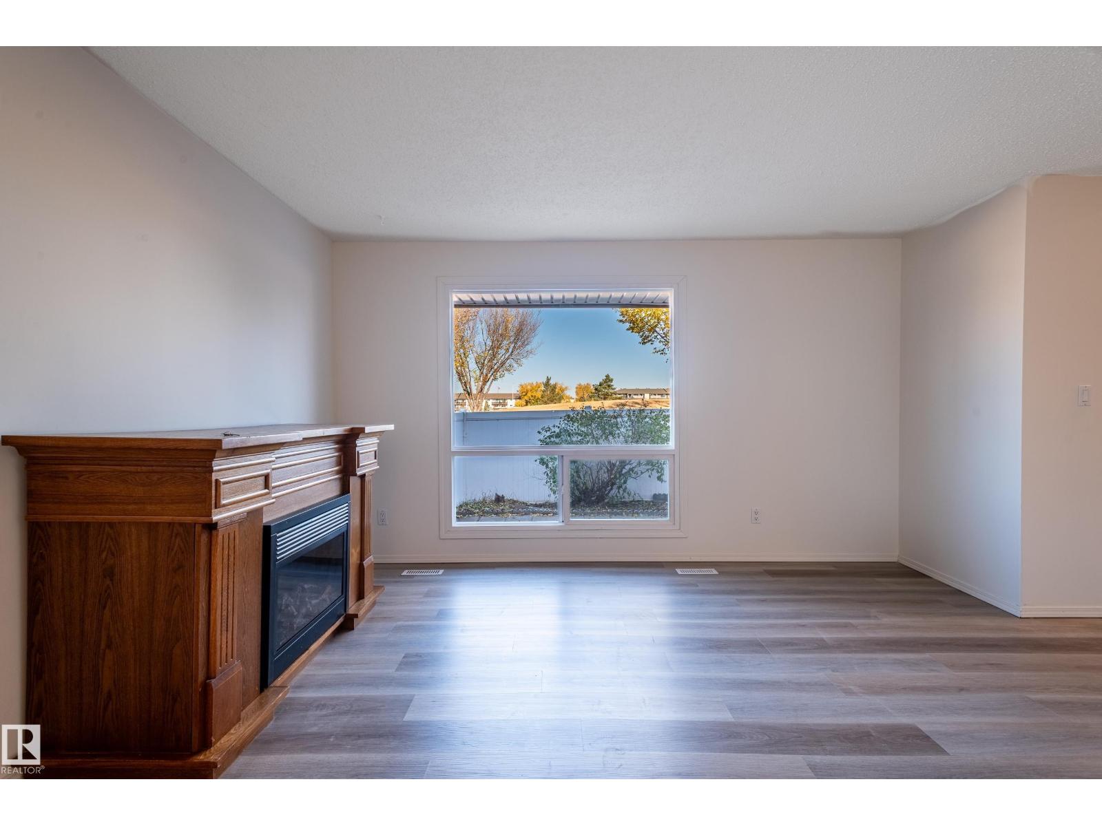 13341 47 ST NW, Edmonton