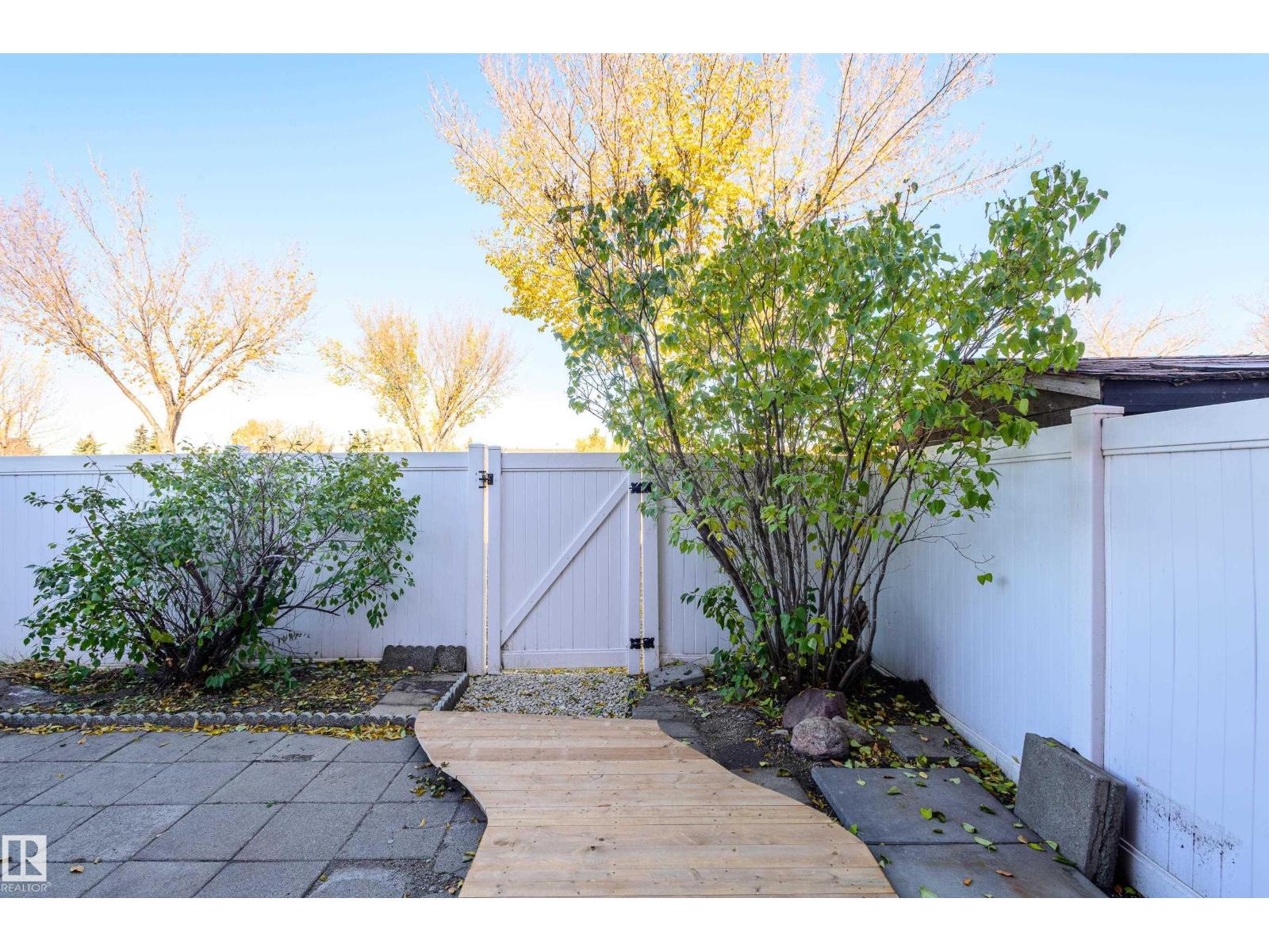 13341 47 ST NW, Edmonton