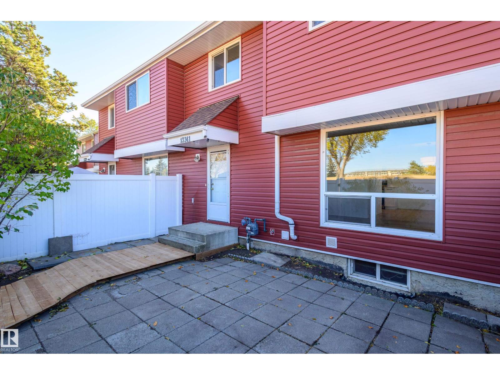 13341 47 ST NW, Edmonton