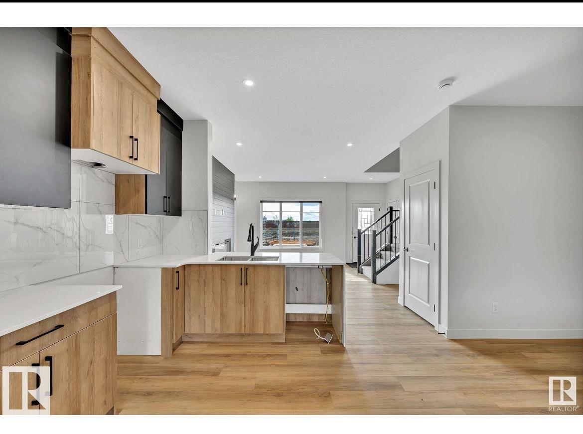 426 crystal creek LI, Leduc