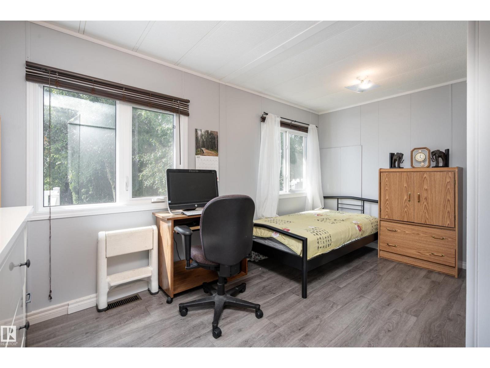 2438 Lakeview BA NW, Edmonton