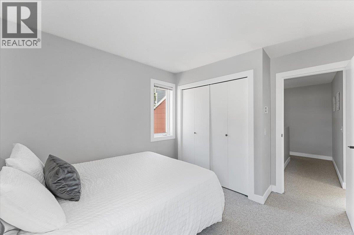 7475 Porcupine Road Unit# 12, Big White