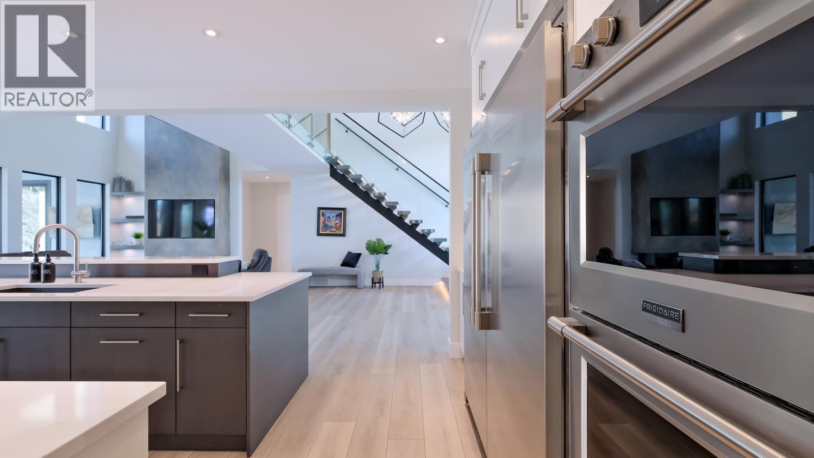  740 Pinehaven Court, Kelowna