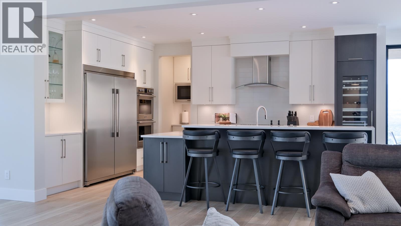  740 Pinehaven Court, Kelowna