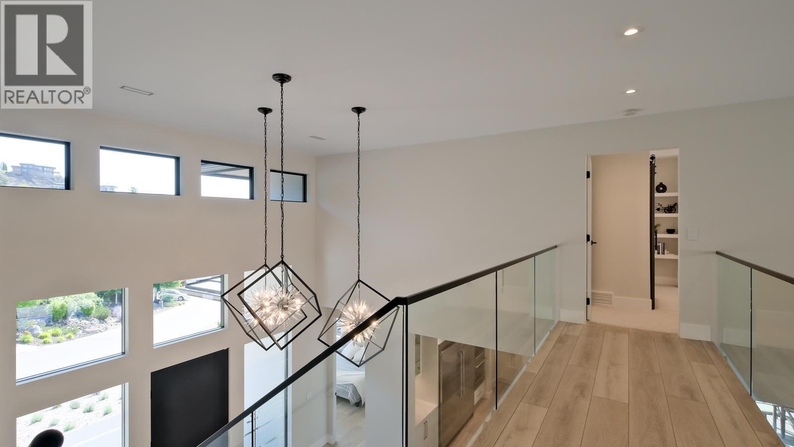  740 Pinehaven Court, Kelowna