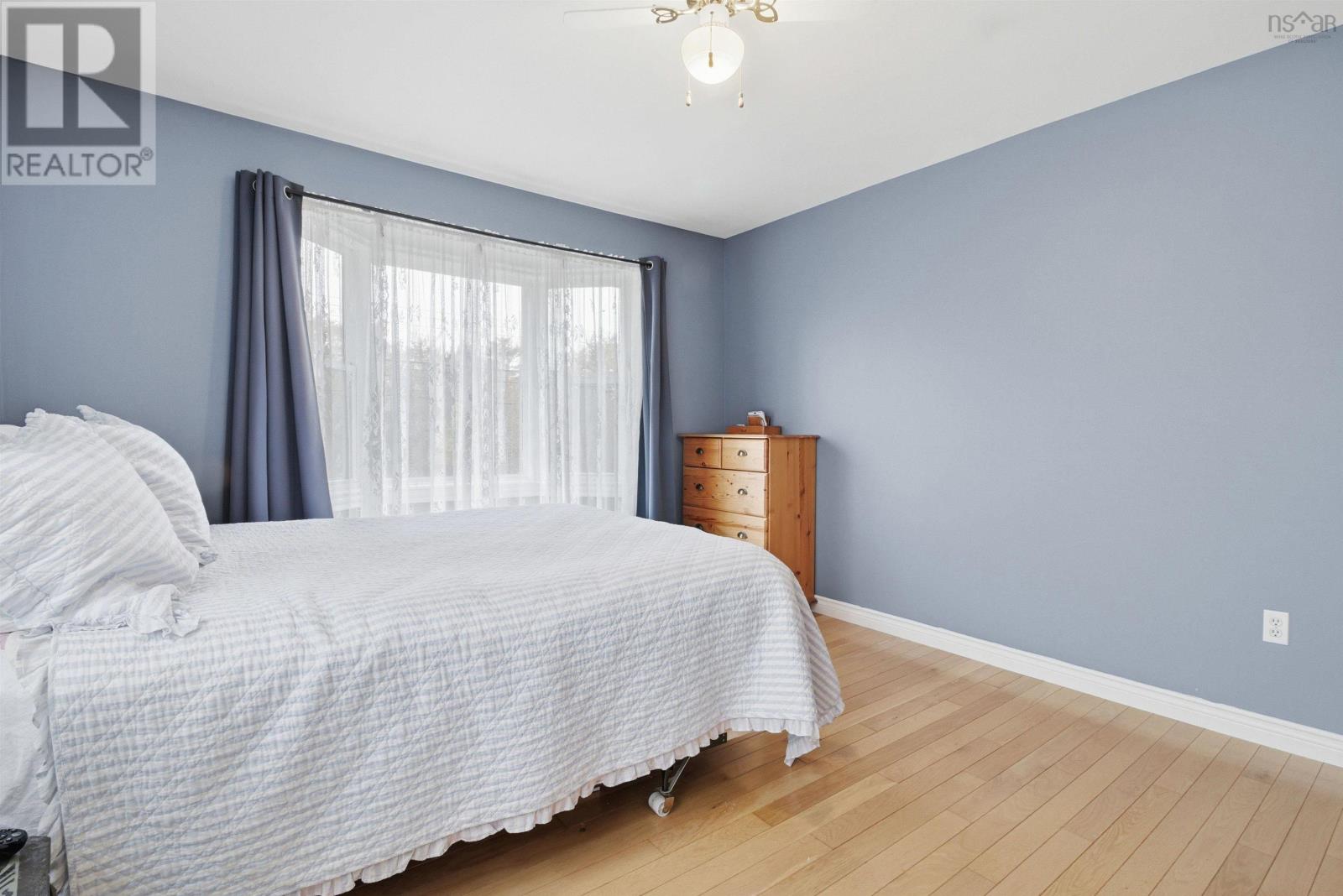 Property 19 of 46 of 643 Highway 1