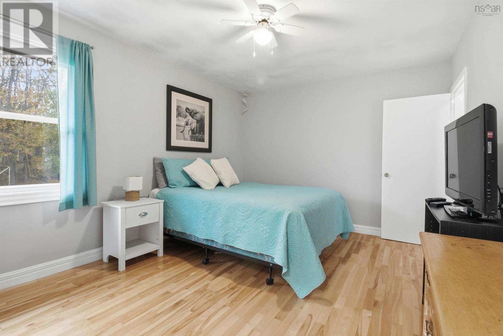 Property 16 of 46 of 643 Highway 1