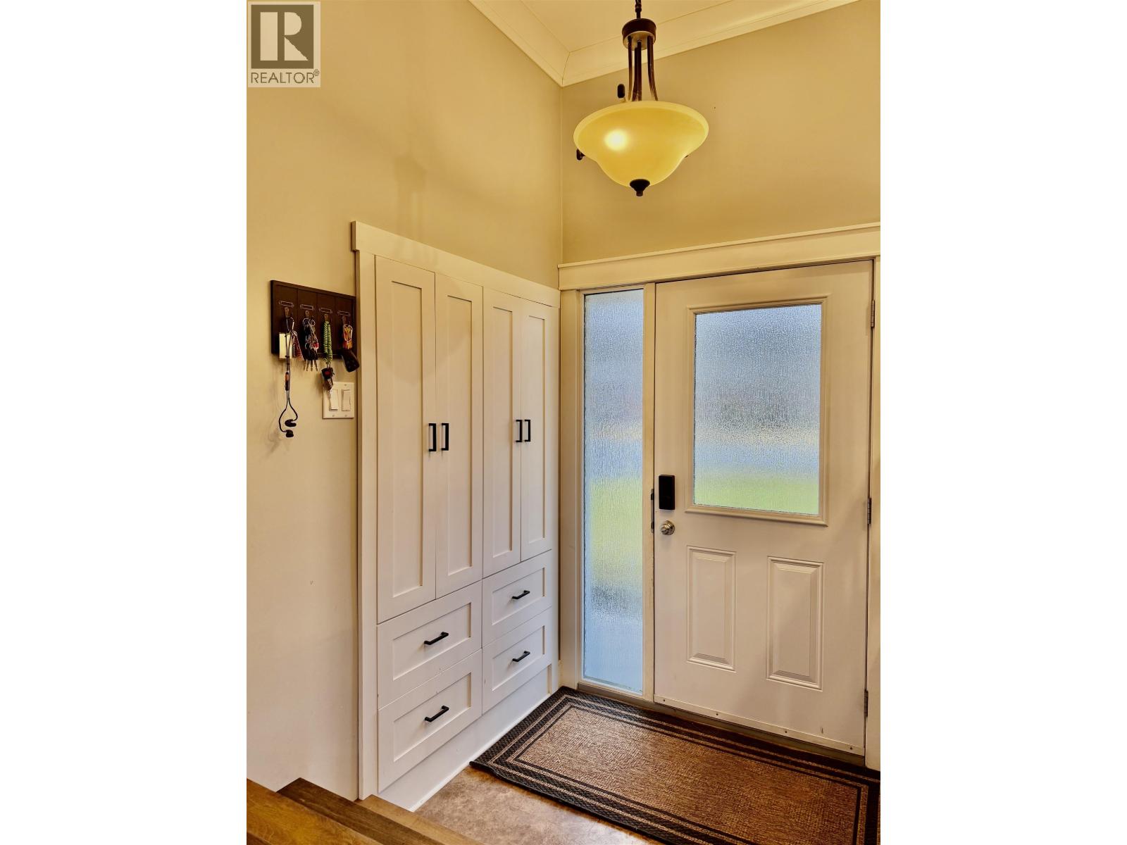 2090 CHURCHILL DRIVE, Terrace