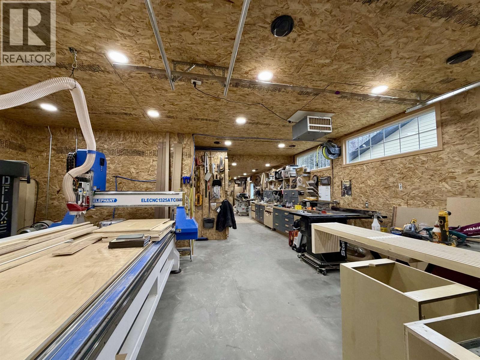 2090 CHURCHILL DRIVE, Terrace